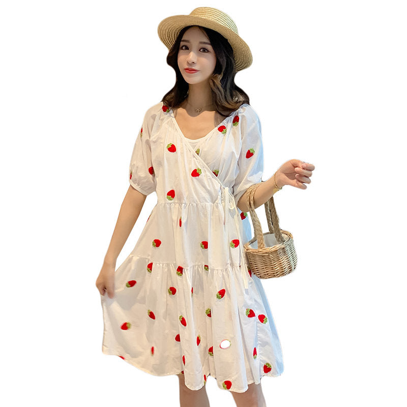 Strawberry Embroidered Maternity Dress – Puff-Sleeve White Midi – view 4