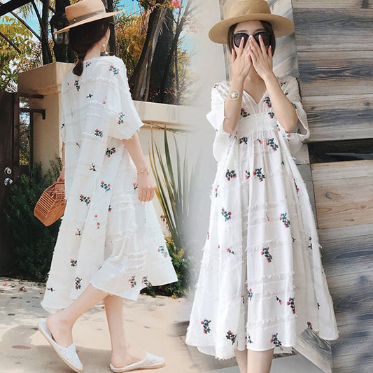 White Cotton-Linen Maternity Dress – Short-Sleeve Floral Midi – view 2