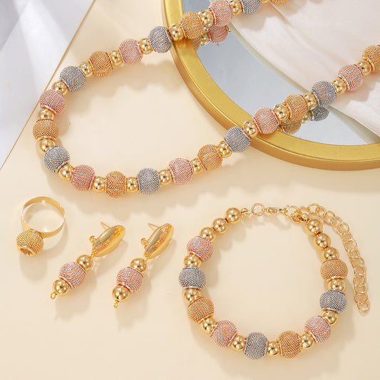 Tri-tone beaded jewelry set – detail view 1