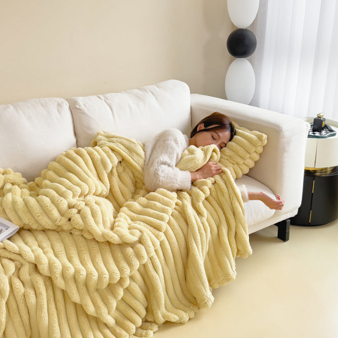 Bubble Texture Faux Fur Throw Blanket – view 9