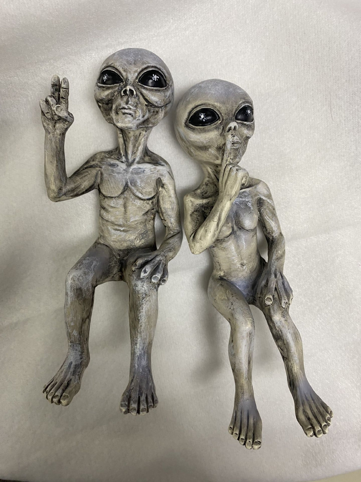 Resin Alien Garden Statue – About 6 in – view 3