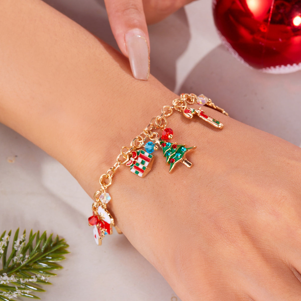 Christmas charm bracelet – detail view 2