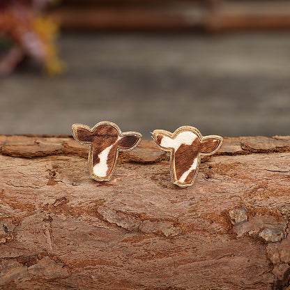 Cow head earrings – detail view 2