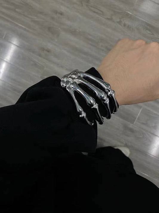 Halloween skeleton hand cuff bracelet – detail view 1