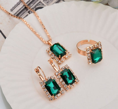 Square pendant jewelry set – detail view 8
