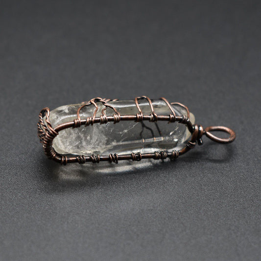 Crystal-look point necklace – detail view 1