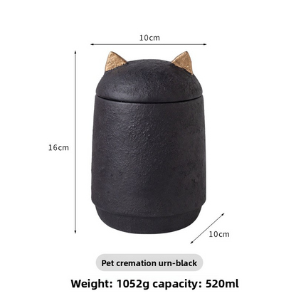 Cat urn – detail view 3