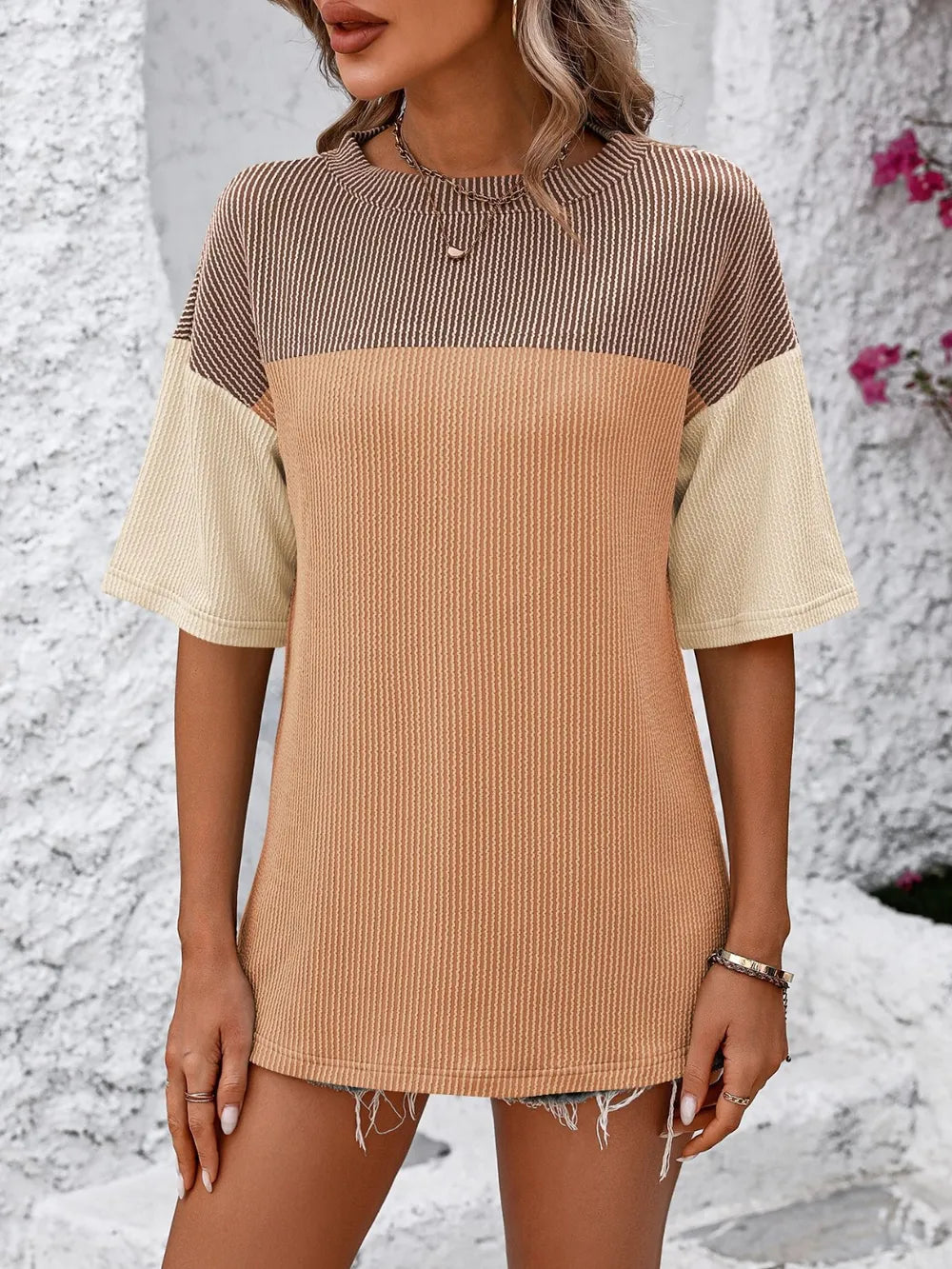 Color-block round-neck half-sleeve tee — view 14 | Organic Truth