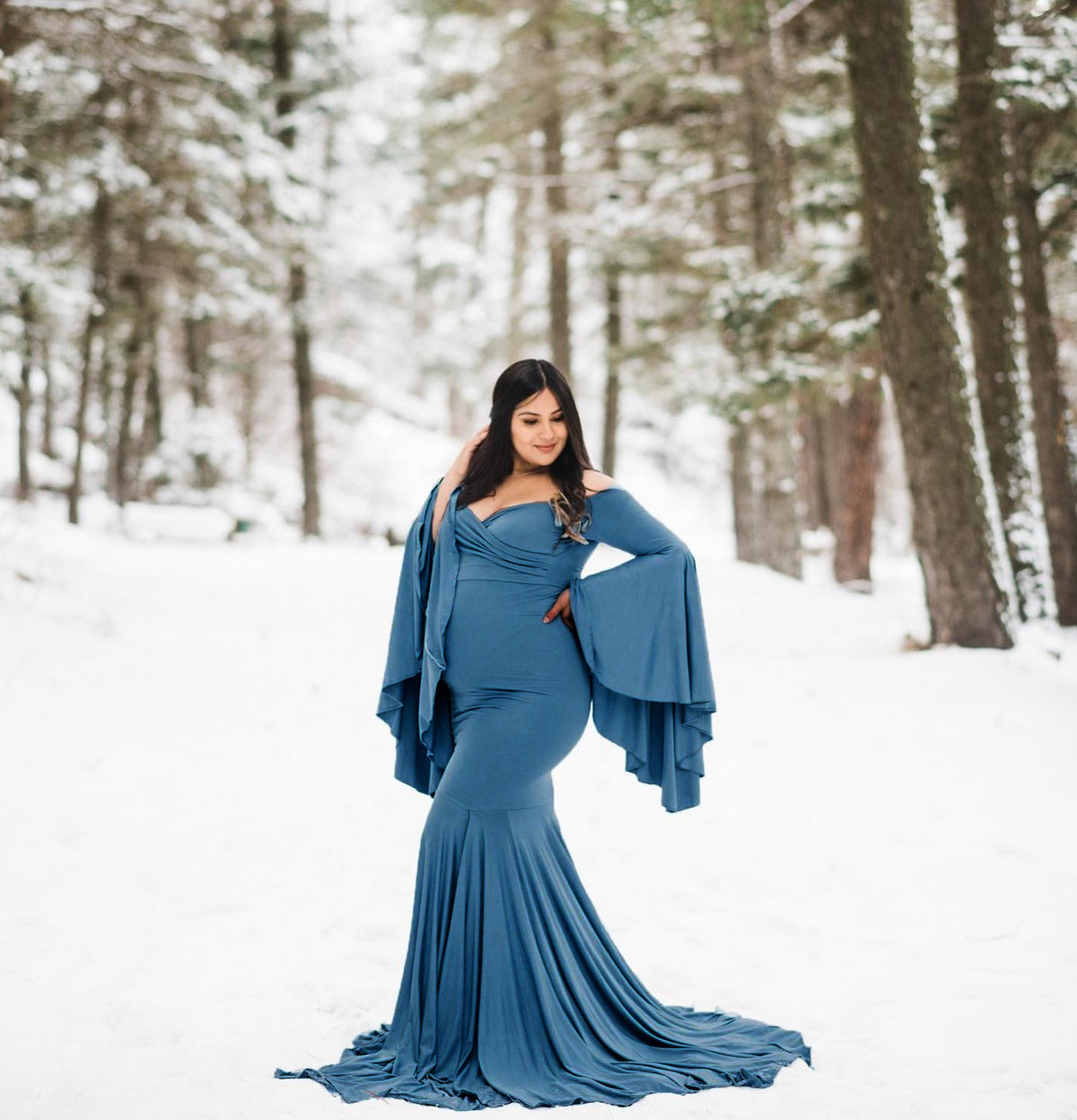 Bell-Sleeve Mermaid Maternity Gown – Ruffle Trailing Photoshoot Dress – view 3