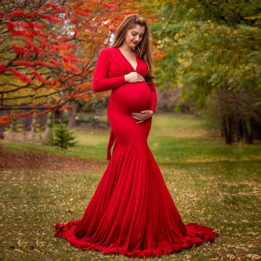 V-Neck Long-Sleeve Mermaid Maternity Gown – Trailing Photoshoot Dress