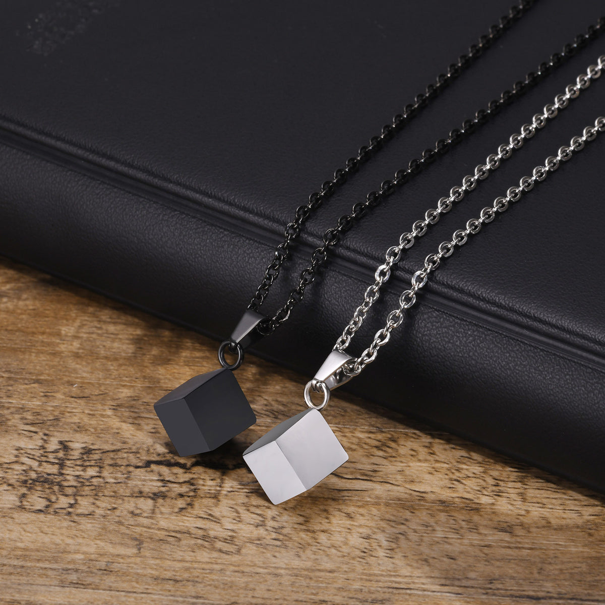 Cube urn necklace: Cube Urn Necklace for Ashes – Stainless Steel